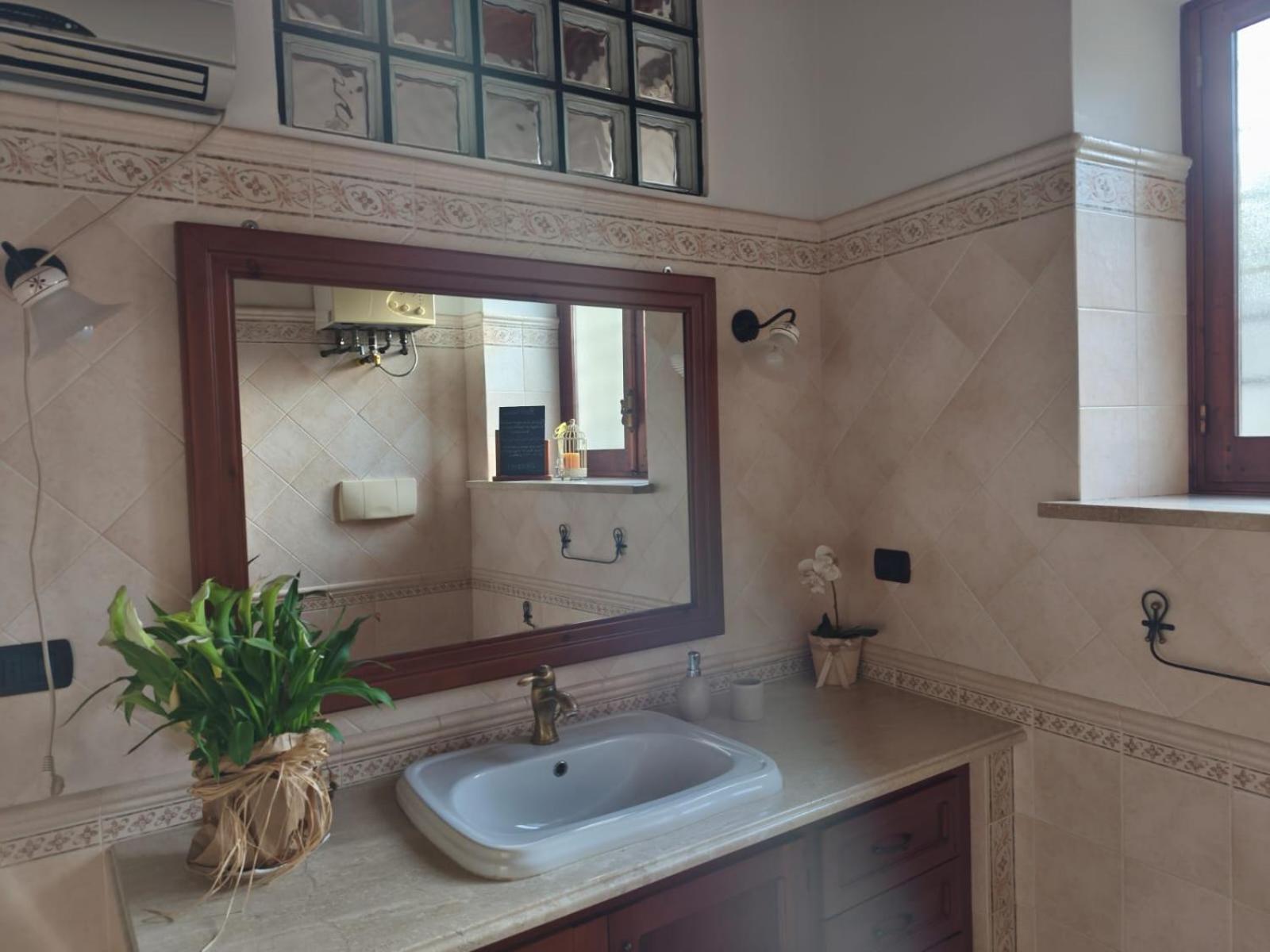B&B Federica Cagliari Bagian luar foto